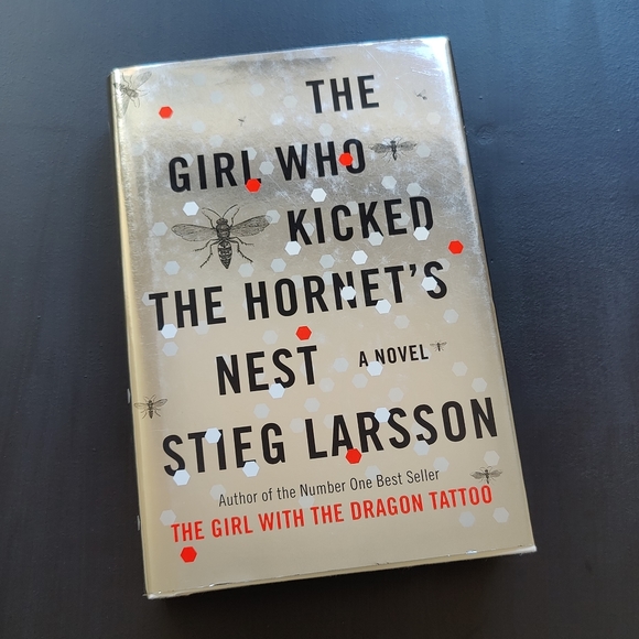 The Girl who Kicked the Hornet's Nest | Steig Larsson | Hardcover - Picture 4 of 9
